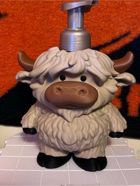 Highland Cow Bath and Body Works Soap Holder by 3d print